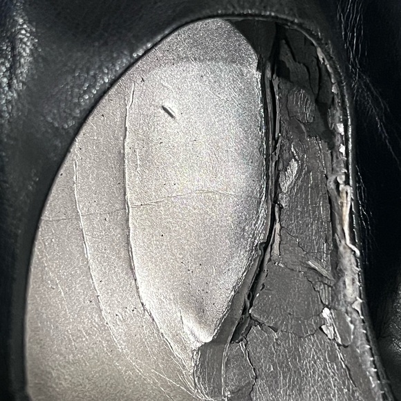 Guess Vintage Y2K Black Point Toe Heels Size 8 - Picture 6 of 9